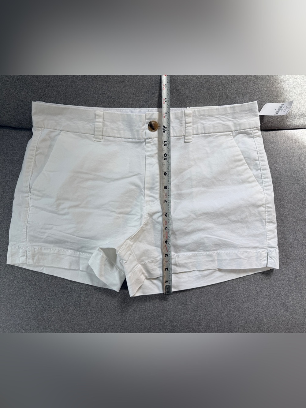 Old Navy White Cotton Blend Women's Jean Shorts - Picture 6 of 7